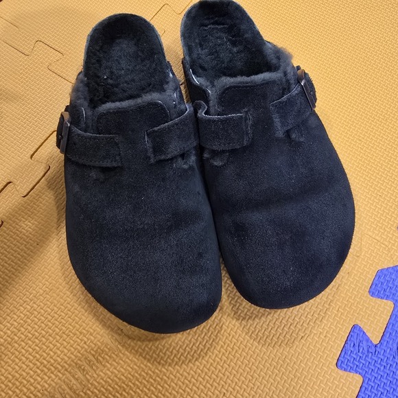 Birkenstock Shoes - Birkenstock Boston Shearling Black Suede Clogs Mules Size 40 L9 M7